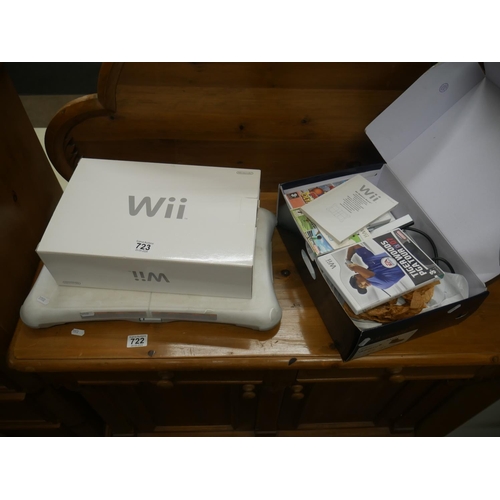 723 - Wii & ACCESSORIES