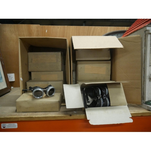 784 - LOT OF WELDING GOGGLES