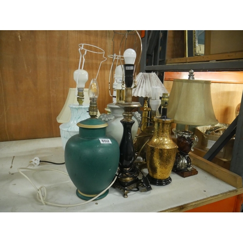 802 - LOT OF TABLE LAMPS