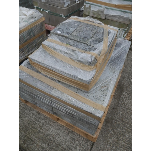 11 - PALLET OF GRANITE PAVERS