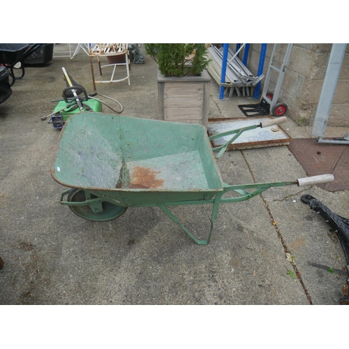 112 - VINTAGE WHEELBARROW