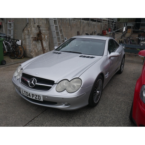 203 - MERCEDES SL AMG - 2004 - NO MOT - REG LT04 PZD