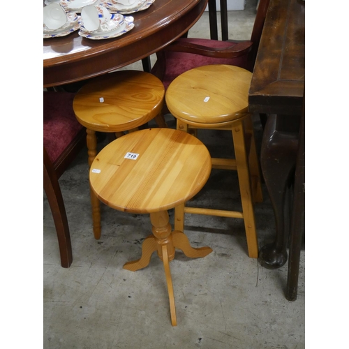 719 - 3 PINE STOOLS