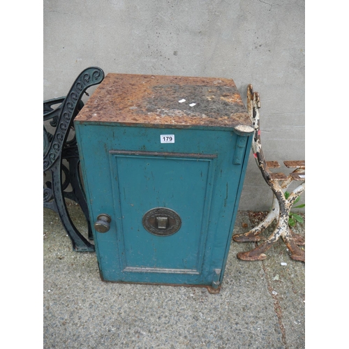 179 - ANTIQUE SAFE - UNLOCKED BUT NO KEY