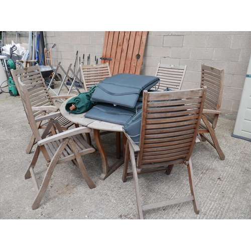 51 - HARDWOOD PATIO TABLE & 6 CHAIRS