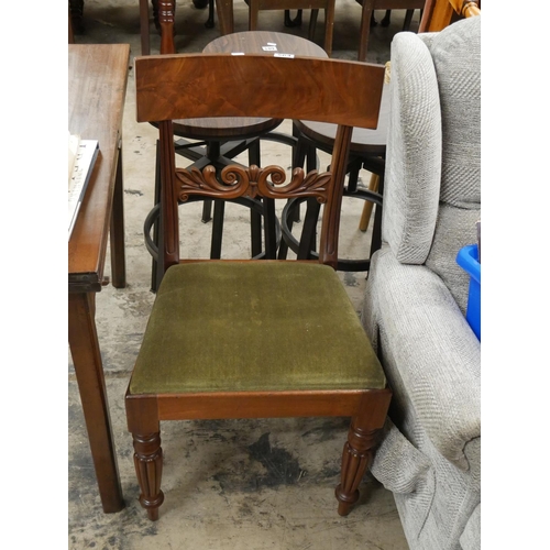 564 - ANTIQUE SIDE CHAIR