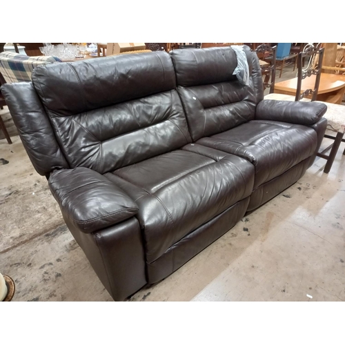 568 - LEATHER ELECTRIC RECLINING SETTEE