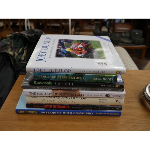 579 - LOT OF MOTORBIKE BOOKS