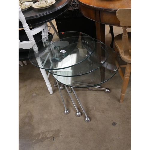 646 - NEST OF GLASS TOP TABLES