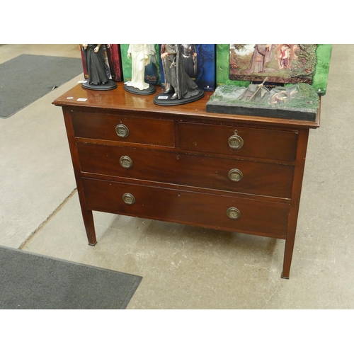 698 - MAHOGANY CHEST OF DRAWERS