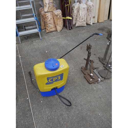 155 - KNAPSACK SPRAYER