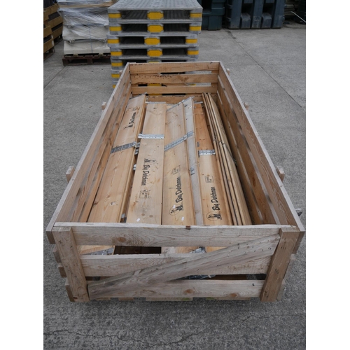 2 - LOT OF PALLET RISERS