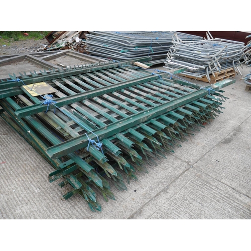 7 - LOT OF SECURITY FENCING