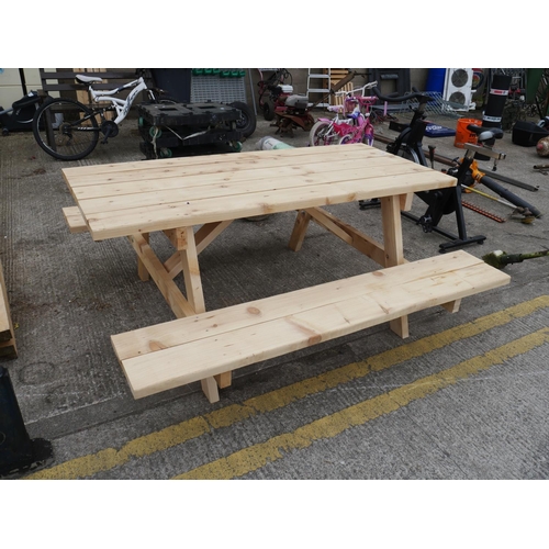 82 - NEW PICNIC BENCH