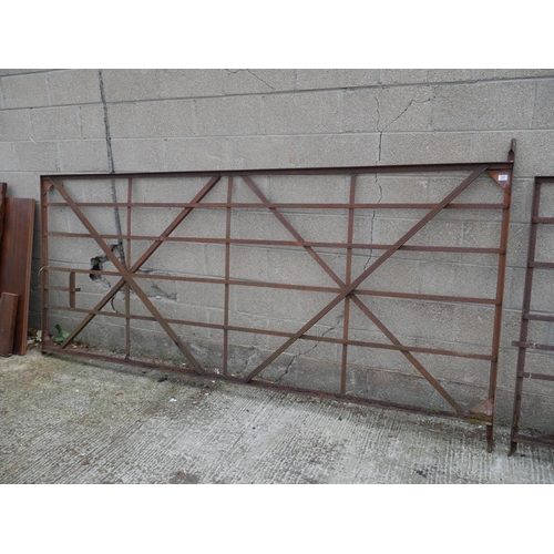 37 - FORGED GATE APPROX 10 FT