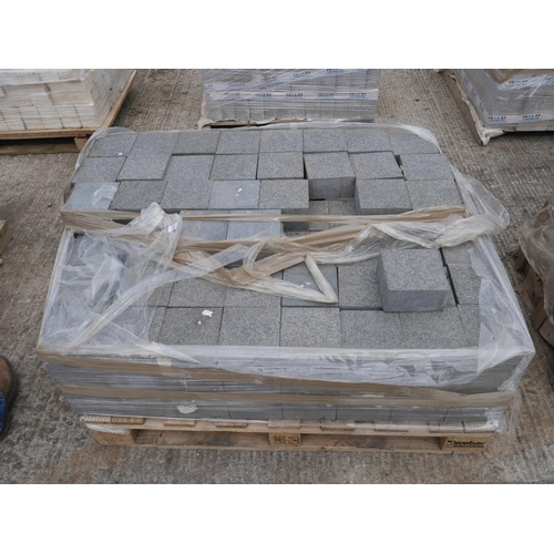 13 - PALLET OF GRANITE PAVING BRICK