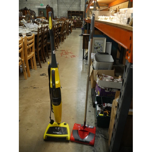 587 - STEAM MOP & FLOOR SWEEPER