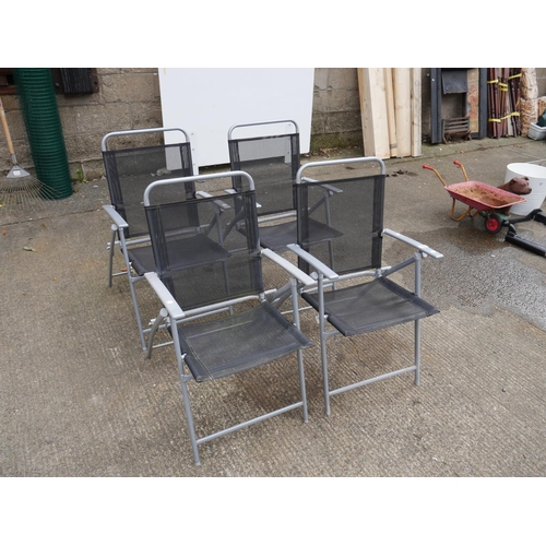 72 - 4 FOLDING CHAIRS