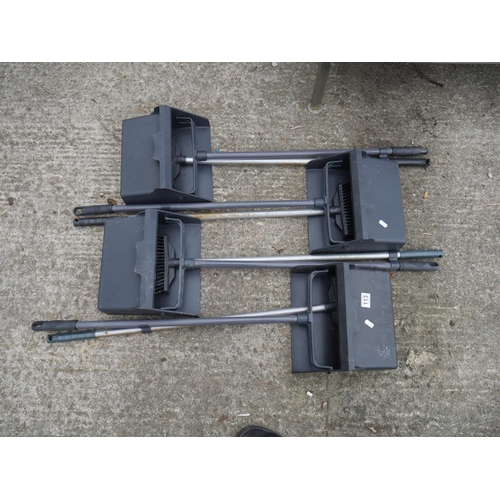 113 - LOT OF SWEEPER PANS
