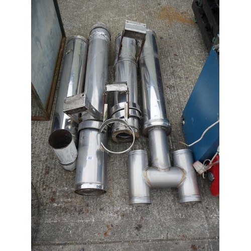 63 - LOT OF FLUE PIPING