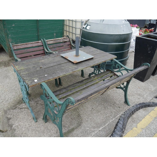 83 - GARDEN TABLE & CHAIR SET