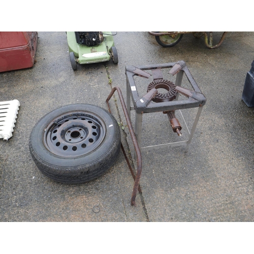 102 - GAS BURNER, SPARE WHEEL ETC