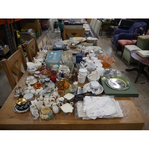 TABLE LOT
