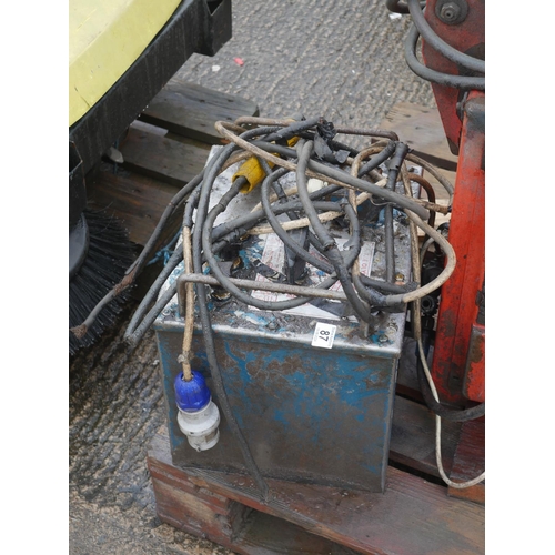 87 - OIL COOLED WELDER