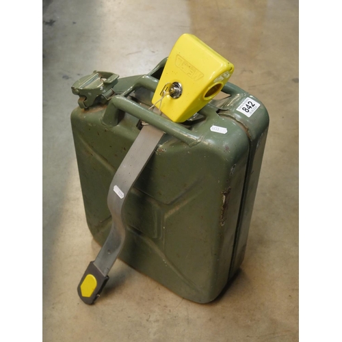 842 - JERRY CAN & CROOK LOCK