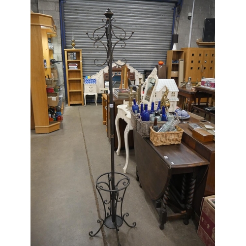 839 - COAT STAND