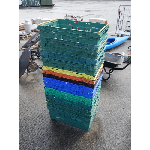 87 - LOT OF STORAGE CRATES