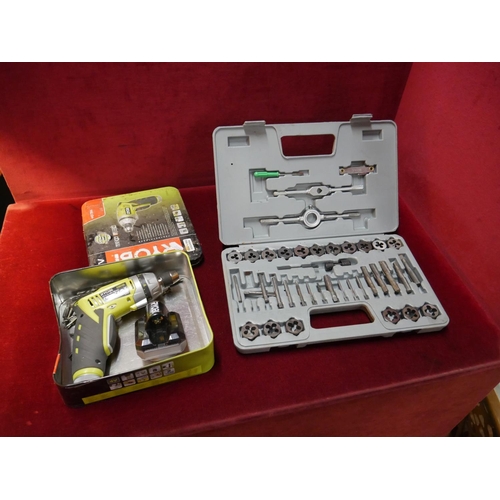 839 - SMALL TAP & DIE SET PLUS 1