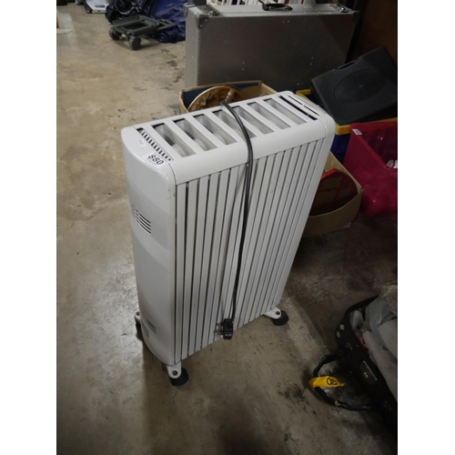 880 - OIL FILLED RADIATOR