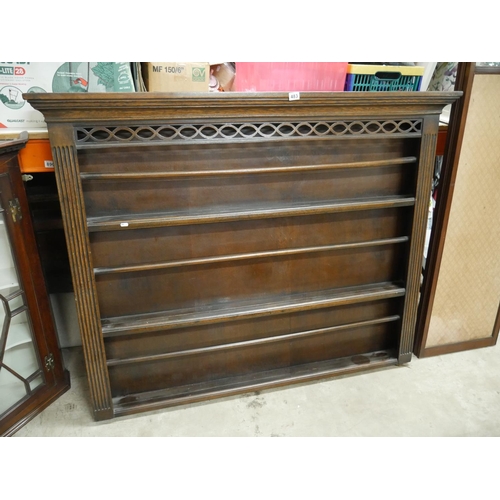 483 - LARGE ANTIQUE OAK PLATE RACK