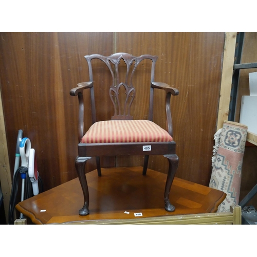 485 - CHAIR