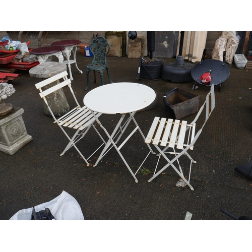 111 - FOLDING GARDEN TABLE & 2 CHAIRS