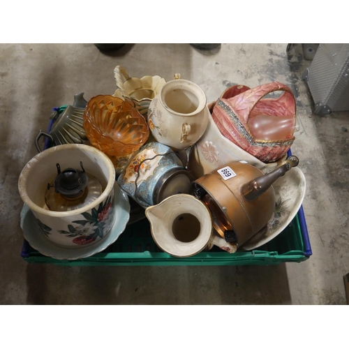 869 - MIXED CERAMICS