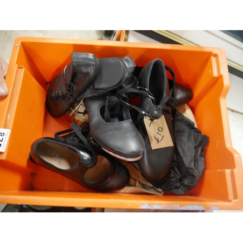 875 - BOX OF DANCING SHOES