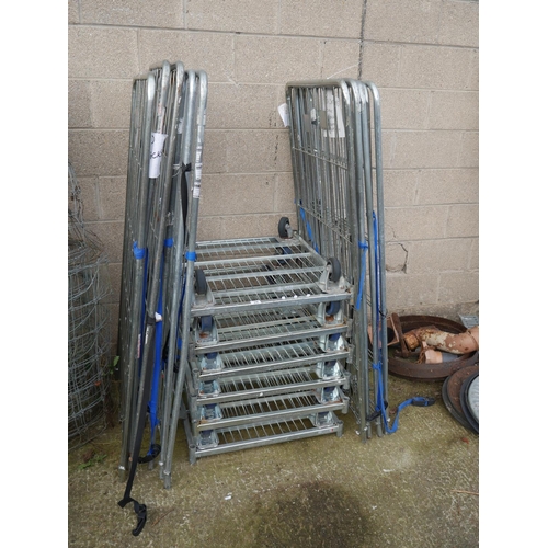 39 - LOT OF SHOP TROLLEYS