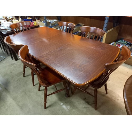 692 - MAHOGANY TABLE & 6 CHAIRS