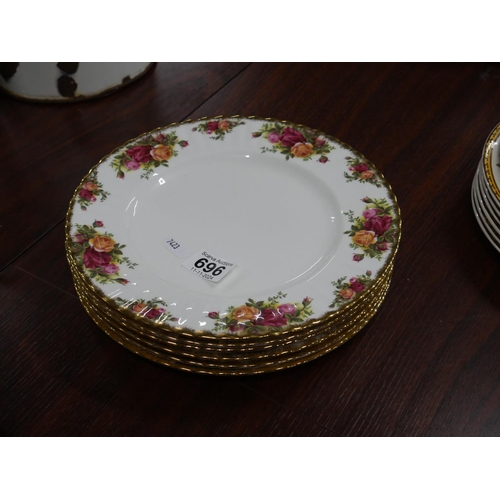 696 - 6 OLD COUNTRY ROSE DINNER PLATES