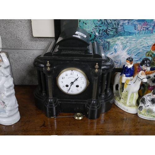 496 - VICTORIAN SLATE MANTEL CLOCK