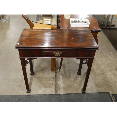 602 - GEORGIAN TURNOVER LEAF CARD TABLE