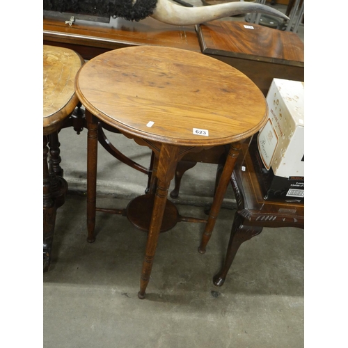 623 - CIRCULAR OCCASIONAL TABLE