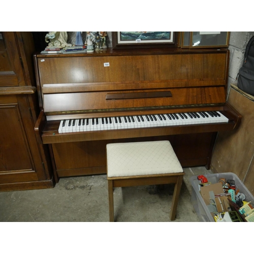 764 - PIANO & STOOL