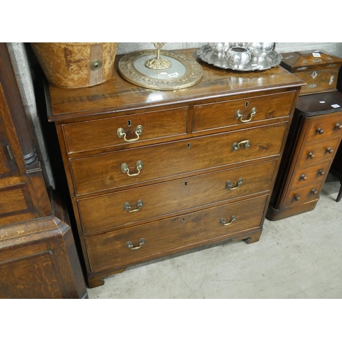 447 - GEORGIAN CHEST OF DRAWERS