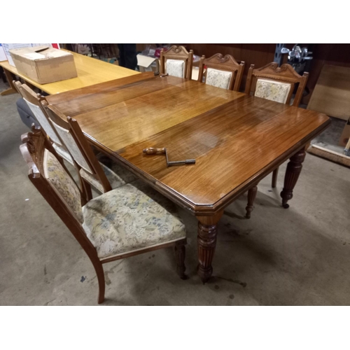 674 - VICTORIAN TABLE WITH EXTRA LEAF & WINDER PLUS 6 VICTORIAN CHAIRS