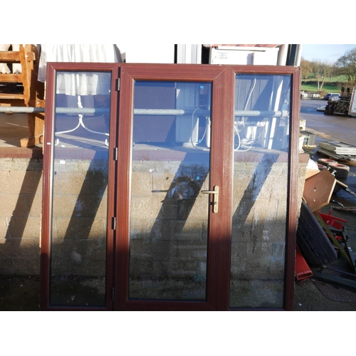 33 - PVC DOOR WITH SIDE LIGHTS