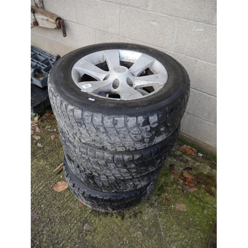 21 - 4 ALLOY WHEELS