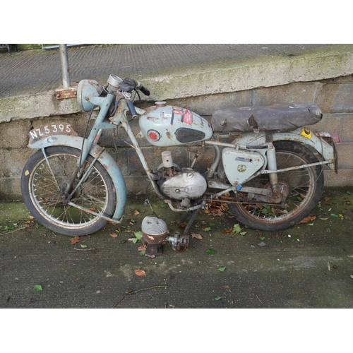 92 - OLD VILLIERS MOTORBIKE FOR RESTORATION - NO TAX BOOK